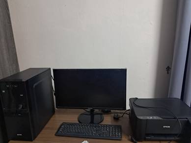 Desktop PC + Samsung Monitor (Windows 10 | 4GB RAM