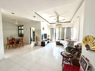 Condominium For Sale in Palm Palladium