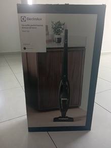 Electrolux cordless vacuum 