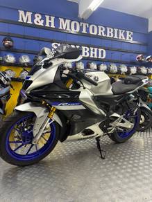 Yamaha R15