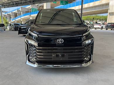 2022 Toyota Voxy S-Z
