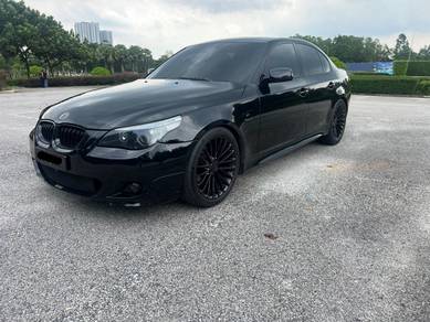 BMW 523i 23i M SPORT in Setia Alam, SGR