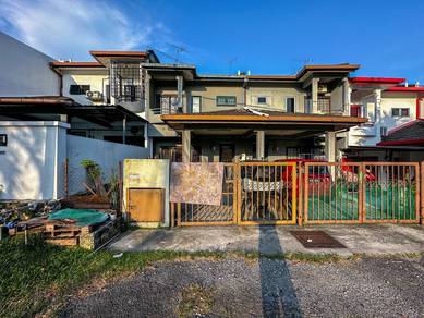 2-storey Terraced House For Sale in Seri Kembangan,SGR