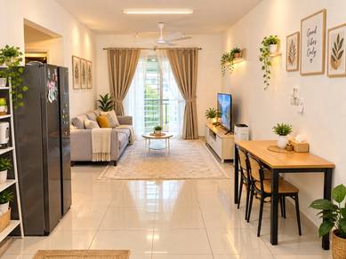 Service Residence For Sale in Platinum Lake PV 21