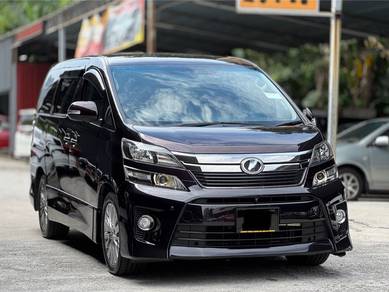 Toyota Vellfire Z GOLDEN EYES in Sungai Besi, KUL
