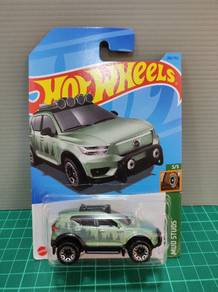 Hotwheels Volvo XC40 Recharge