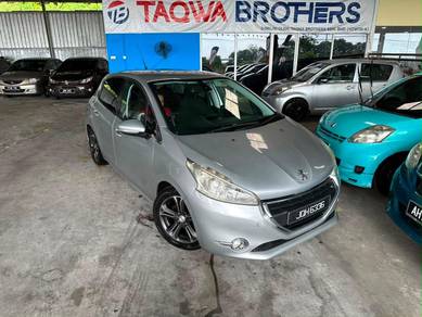 2014 Peugeot 208 VTi ALLURE