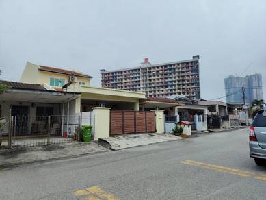 1-storey Terraced House For Sale in Salak Selatan,KUL