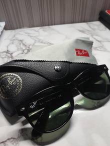 RB2132-F New Wayfarer (PRE OWNED)