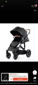 Voyager Stroller • Black with Tan Leather Handle