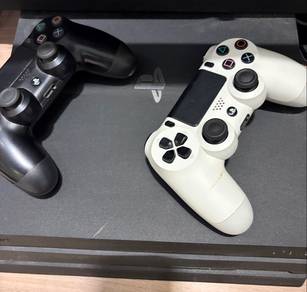 PlayStation 4 1 TB Pro