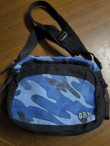 sling bag Gap