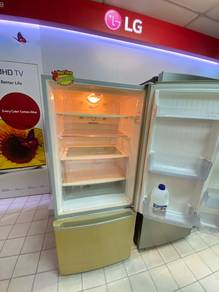 National 420L Refrigerator 6au1nv - terpakai