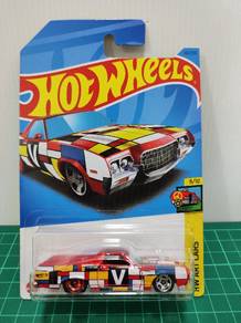 Hotwheels '72 Ford Ranchero Rainbow