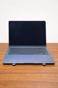 Macbook Air M2 (Only 5 month used)
