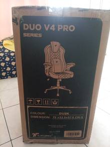 DUO V4 Pro Gaming chair by TT Racing
