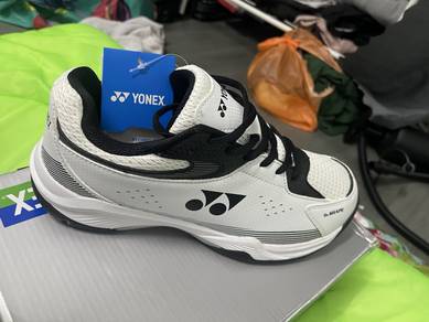 Kasut yonex