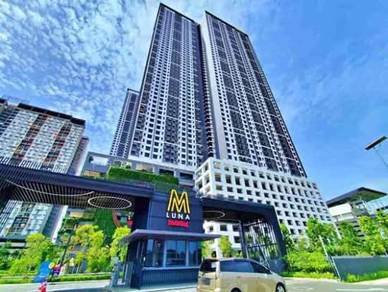 Service Residence For Auction in M Luna