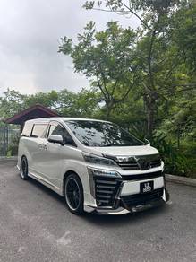 Toyota Vellfire ZG in Puchong, SGR