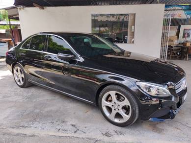 Mercedes Benz C200 200 AVANTGARDE (CKD) in Nibong Tebal, PNG