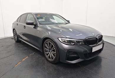 BMW 330Li 30Li M SPORT in Puchong South, SGR