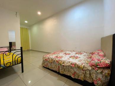 Room in Ulu Tiram, JHR