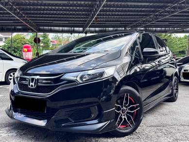 Honda Jazz S in Kajang, SGR