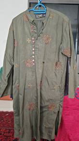 Authentic Pakistani Embroidered Kurta / Top (Size 