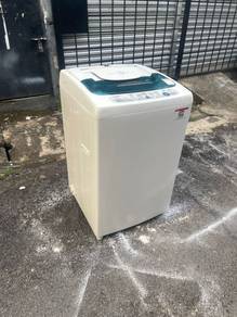Jenama Toshiba washing machin 6.5kg berfungsi baik