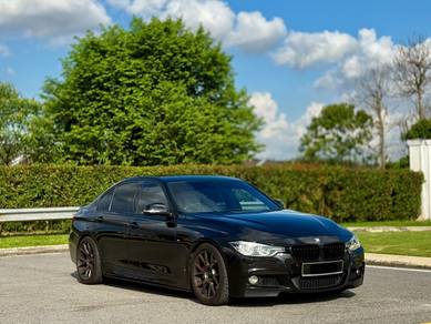 BMW 330i 30i M SPORT(CKD) in Johor Bahru, JHR
