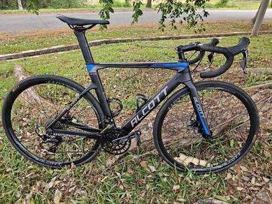 Road bike carbon fiber