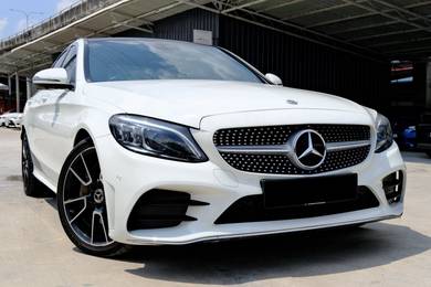 Mercedes Benz C300 300 AMG LINE in Cheras, SGR