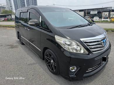 Toyota Alphard 240G in Sungai Besi, KUL