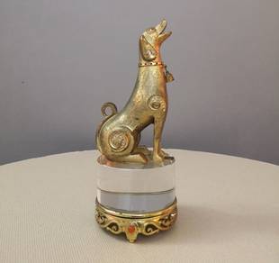 Spinning dog figurine