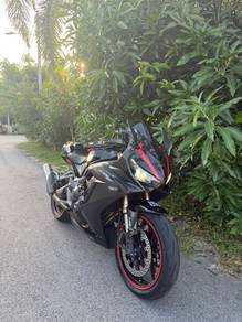 Honda CBR650R