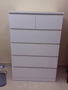 Chest of 6 drawers, white in Great Condition