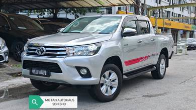2020 Toyota Hilux G