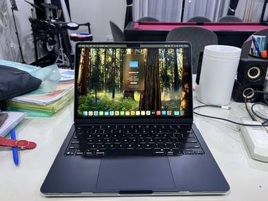 Macbook Air M4 16/256 APPLE WARRANTY FREE GIFT