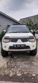 Mitsubishi Triton in Tebrau, JHR