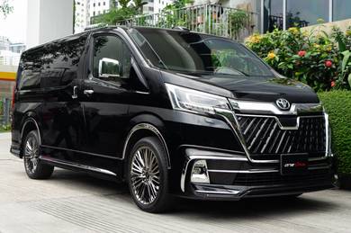 Toyota Granace PREMIUM in Sri Hartamas, KUL