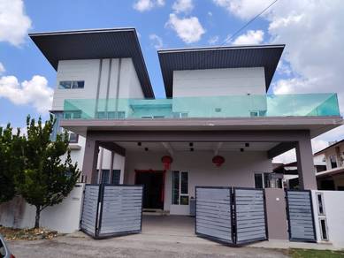 Bungalow House For Sale in Semabok,MLK