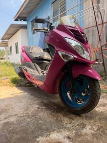 Modenas Elegan 200