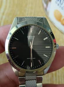 casio MTP 1274 LIKE NEW
