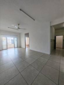 Apartment For Sale in Delta Heights