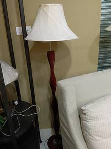 floor lamp
