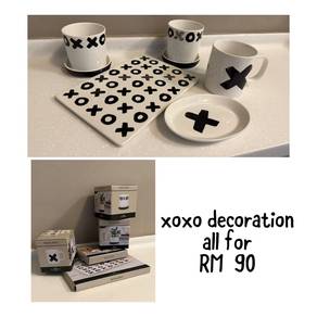 XOXO Home Décor Set 🖤🤍
