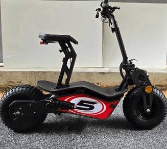 MAD Velocifero 1600W electric scooter