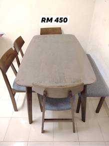 Set meja makan 