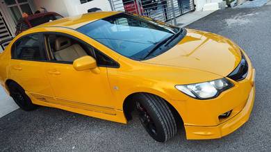 Honda Civic i-VTEC in Cheng, MLK