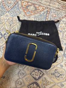 - Authentic The Marc Jacobs Snapshot Camera Bag